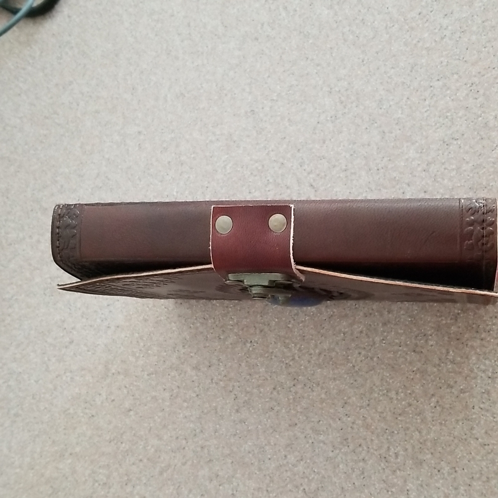 📖 LEATHER JOURNAL 📖 - Picture 5 of 6